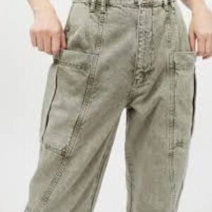 Urban Outfitters Olive Green Cargo Pants - Medium